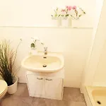 Hotel Zentrum - Komplettes Zimmer, Hochbett, Android Tv & Eigenem Bad - Perfekt Fuer Familien & Gruppen Ulma