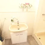 Zentrum - Komplettes Zimmer, Hochbett, Android Tv&eigenem Bad - Perfekt Für Familien&gruppen