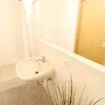 Hotel Zentrum - Komplettes Zimmer, Hochbett, Android Tv&eigenem Bad - Perfekt Für Familien&gruppen *