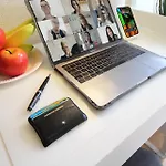Zentrum - Komplettes Zimmer, Hochbett, Android Tv & Eigenem Bad - Perfekt Fuer Familien & Gruppen