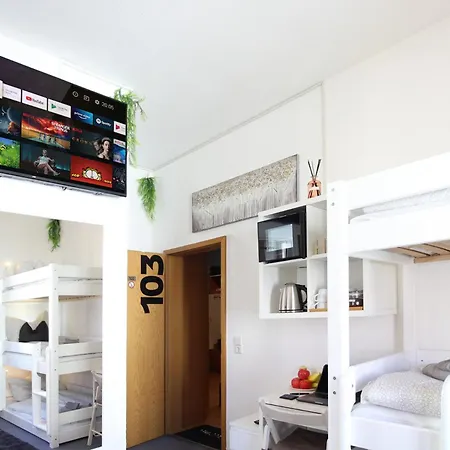 Zentrum - Komplettes Zimmer, Hochbett, Android Tv & Eigenem Bad - Perfekt Fuer Familien & Gruppen מלון
