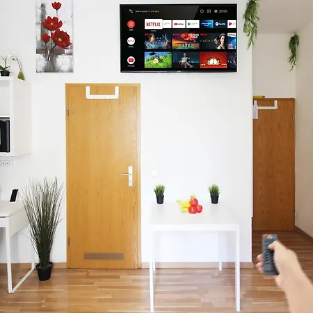 Zentrum - Komplettes Zimmer, Hochbett, Android Tv & Eigenem Bad - Perfekt Fuer Familien & Gruppen 乌尔姆