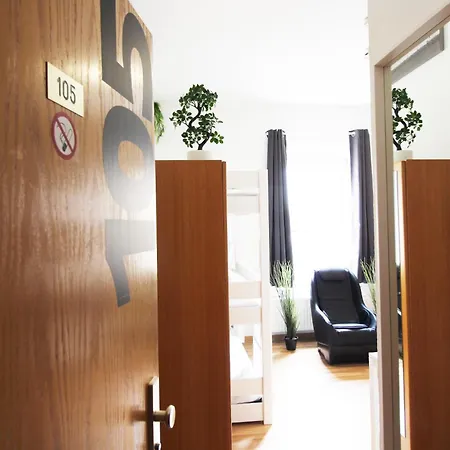 酒店 Zentrum - Komplettes Zimmer, Hochbett, Android Tv & Eigenem Bad - Perfekt Fuer Familien & Gruppen