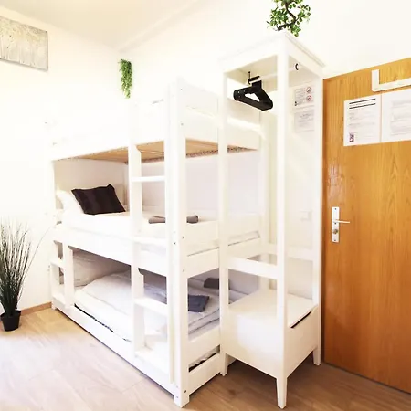 Zentrum - Komplettes Zimmer, Hochbett, Android Tv & Eigenem Bad - Perfekt Fuer Familien & Gruppen * 乌尔姆