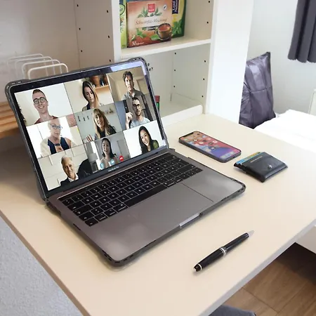 Zentrum - Komplettes Zimmer, Hochbett, Android Tv & Eigenem Bad - Perfekt Fuer Familien & Gruppen 乌尔姆