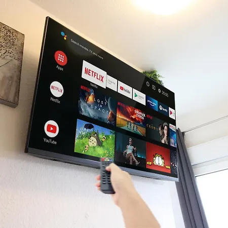 Zentrum - Komplettes Zimmer, Hochbett, Android Tv & Eigenem Bad - Perfekt Fuer Familien & Gruppen * 乌尔姆