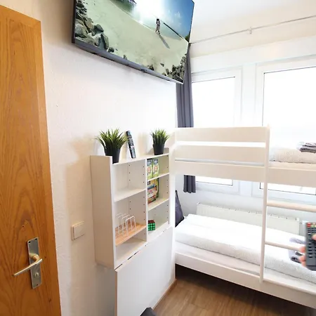 Zentrum - Komplettes Zimmer, Hochbett, Android Tv & Eigenem Bad - Perfekt Fuer Familien & Gruppen 酒店 *