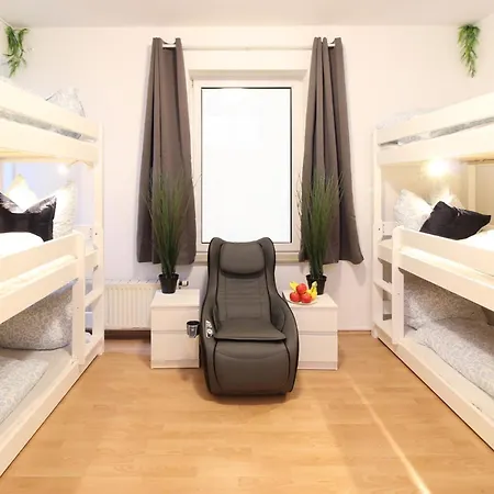 Zentrum - Komplettes Zimmer, Hochbett, Android Tv & Eigenem Bad - Perfekt Fuer Familien & Gruppen 乌尔姆