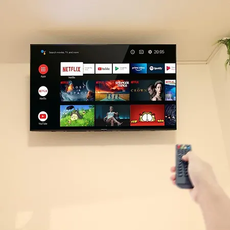 Zentrum - Komplettes Zimmer, Hochbett, Android Tv & Eigenem Bad - Perfekt Fuer Familien & Gruppen