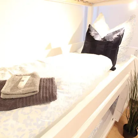 酒店 Zentrum - Komplettes Zimmer, Hochbett, Android Tv & Eigenem Bad - Perfekt Fuer Familien & Gruppen