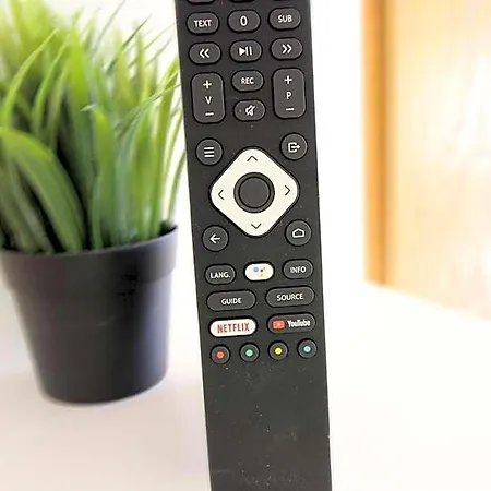 Zentrum - Komplettes Zimmer, Hochbett, Android Tv & Eigenem Bad - Perfekt Fuer Familien & Gruppen
