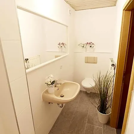 מלון Zentrum - Komplettes Zimmer, Hochbett, Android Tv & Eigenem Bad - Perfekt Fuer Familien & Gruppen *