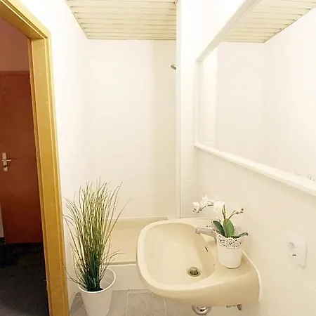 Zentrum - Komplettes Zimmer, Hochbett, Android Tv & Eigenem Bad - Perfekt Fuer Familien & Gruppen 酒店